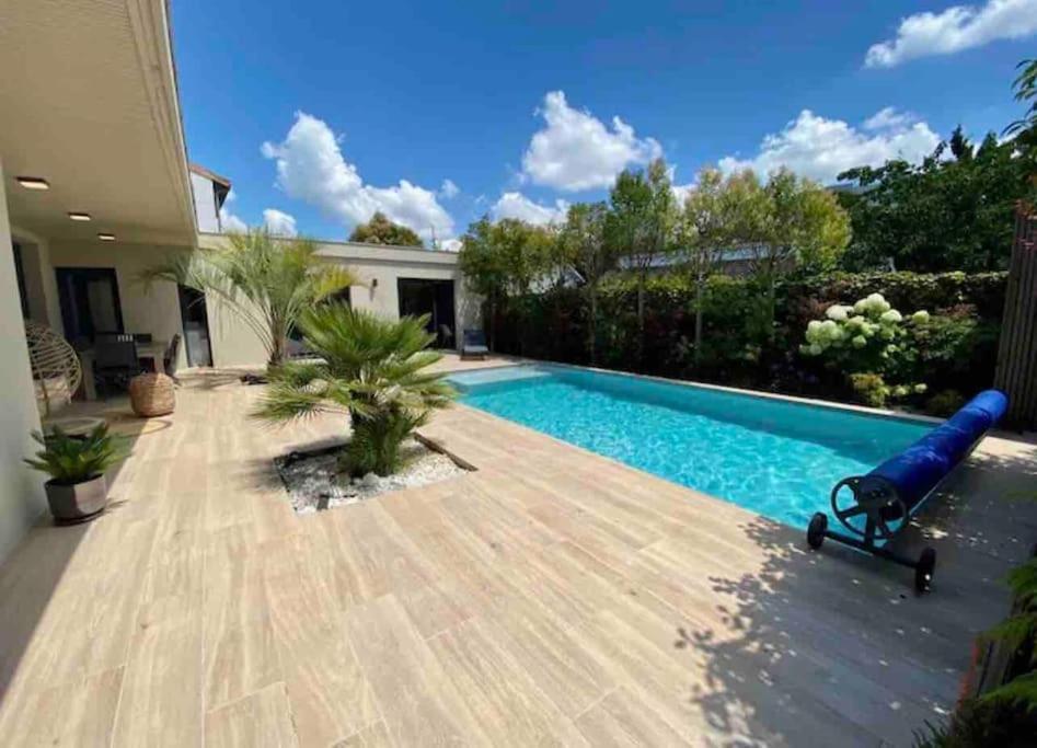Maison D Architecte Bruges/Piscine Chauffee/Tram D Exteriör bild